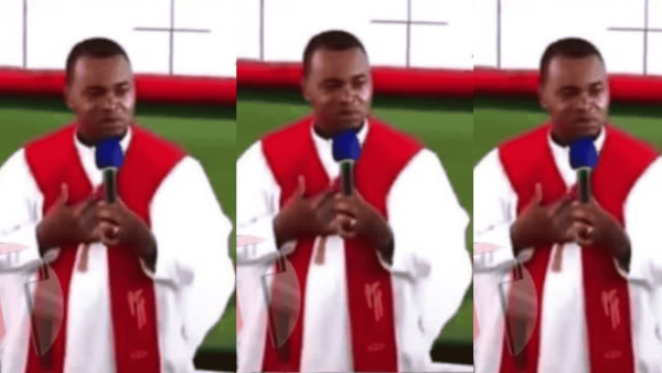 « Je suis fatigué » – Un pasteur expose les femmes mariées de son église qui lui envoient des n.udes