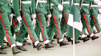 Nigeria: six hommes, dont un général à la retraite, inculpés pour un projet de coup d'État