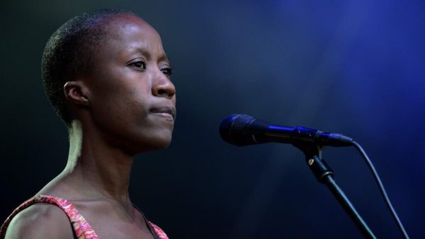 La chanteuse Rokia Traoré condamnée à de la prison avec sursis en Belgique dans un litige de garde d'enfant