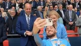 L’international français Rayan Cherki s’offre un selfie avec le Prince William devenu viral