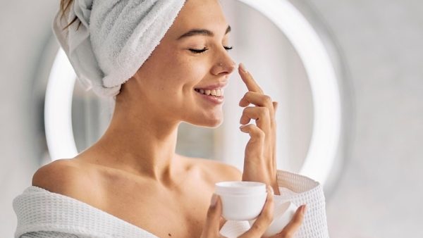 Peau adulte : top 5 des meilleurs sérums visages contre les imperfections