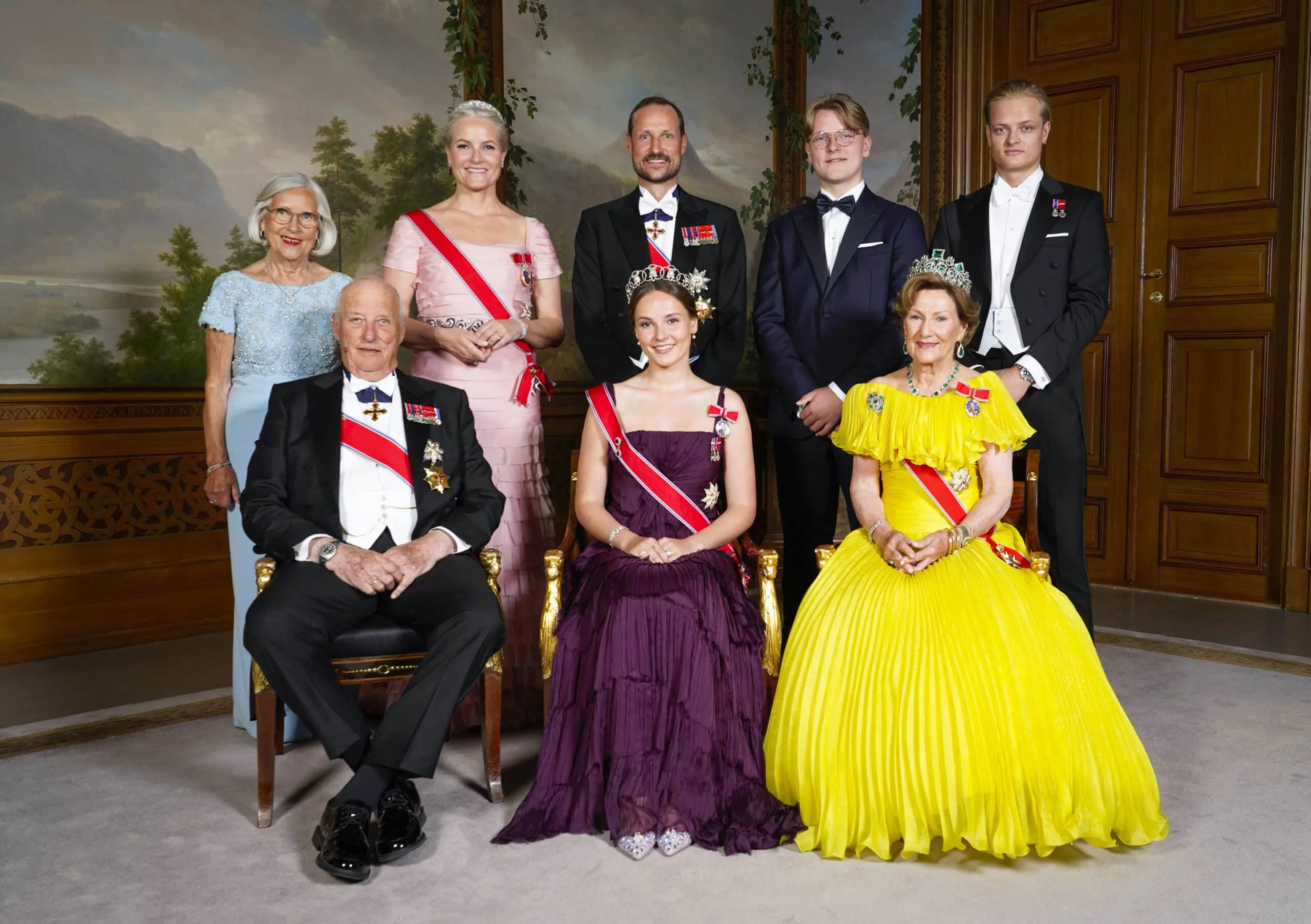 Famille royale de Norvège : accusé de viols, le fils de la princesse héritière Mette-Marit risque la prison