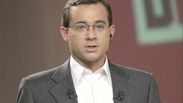 Jean-Luc Delarue enterré dans le carré musulman du cimetière de Thiais ? Son père demande des comptes sur la mort et les obsèques de son fils
