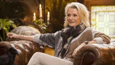 "Dans le c** ?" : la réponse de Sophie Davant à Olivier Minne dans "Le maillon faible" laisse ses camarades sans voix