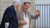 Florent Pagny en plein forme et tout sourire en compagnie de sa femme Azucena : le couple réuni à l’Elysée pour une Légion d’honneur