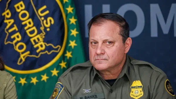 Le directeur de la police aux frontières américaine, Michael Banks, a démissionné ce jeudi 14 mai 2026. - Photo par MICHAEL GONZALEZ / GETTY IMAGES NORTH AMERICA / GETTY IMAGES VIA AFP