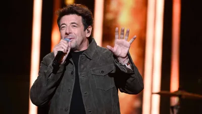 Patrick Bruel : "il m'attrape par le poignet et m'attire dans les toilettes", une victime présumée prend la parole