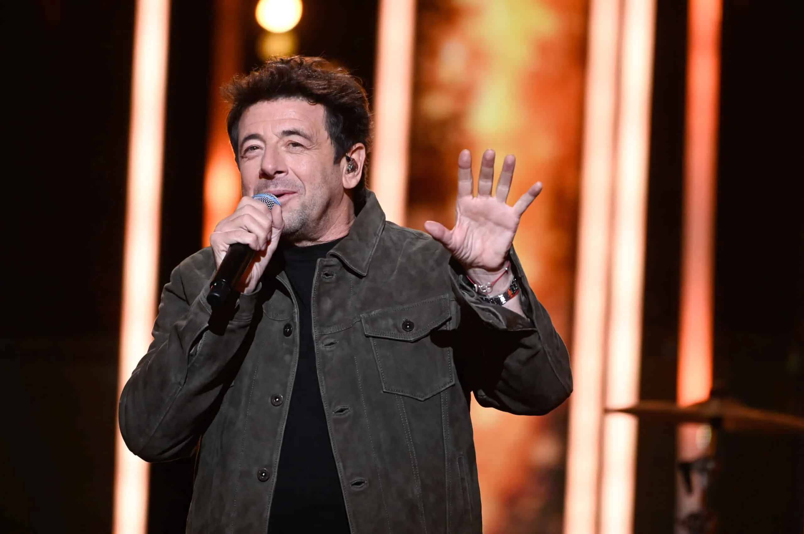 Patrick Bruel : "il m'attrape par le poignet et m'attire dans les toilettes", une victime présumée prend la parole