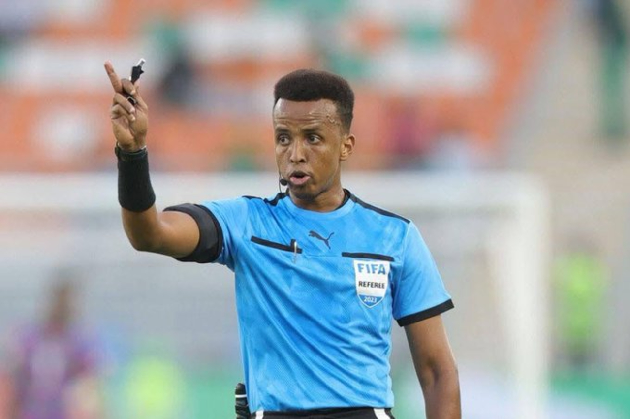 L'arbitre somalien Omar Artan