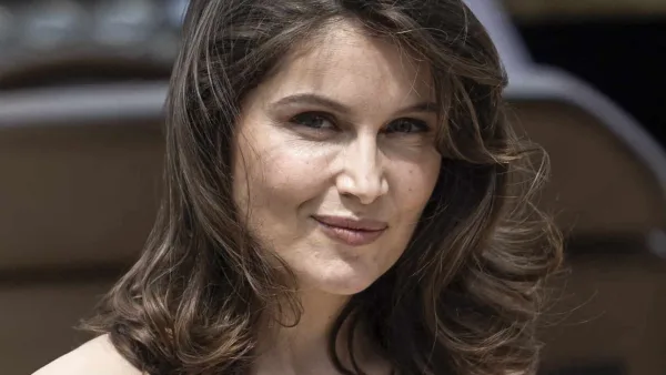 Laetitia Casta : pourquoi son contrat à 3 millions d’euros avec Victoria’s Secret a créé la polémique ?
