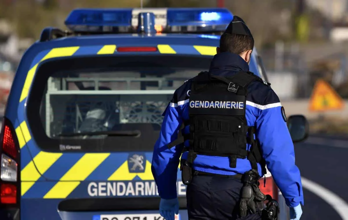 Hérault : une fillette de 4 ans retrouvée déshydratée et prostrée à côté du cadavre de sa mère