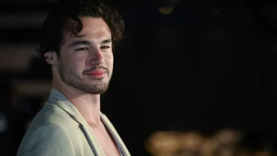 Anthony Colette évincé de Danse avec les stars : pour son troisième album, il peut compter sur un proche de Théodora