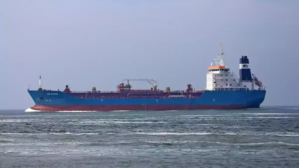 Pétrolier en mer, illustration du transport de diesel
