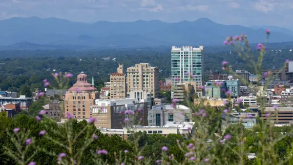 Vue générale d’Asheville, en Caroline du Nord, aux États-Unis