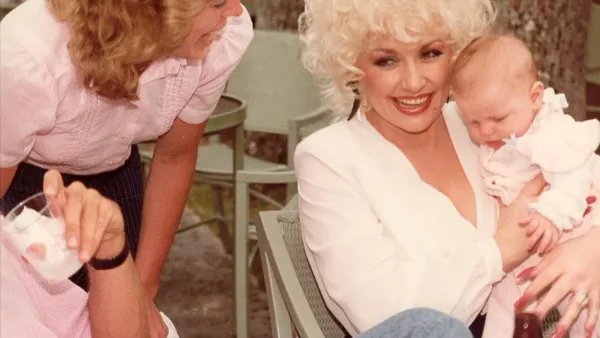 Dolly Parton en 1983