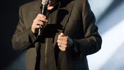 Enrico Macias sur scène en 2016