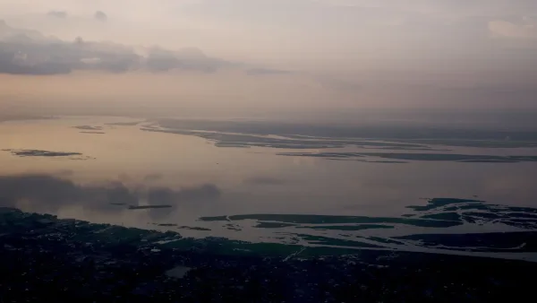 Vue générale du fleuve Congo à Kinshasa en République démocratique du Congo.