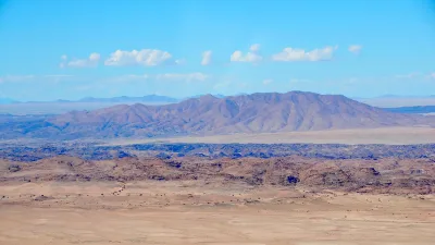 Vue aérienne de la mine de Langer Heinrich en Namibie