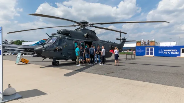 Hélicoptère Airbus H225M Caracal exposé en statique