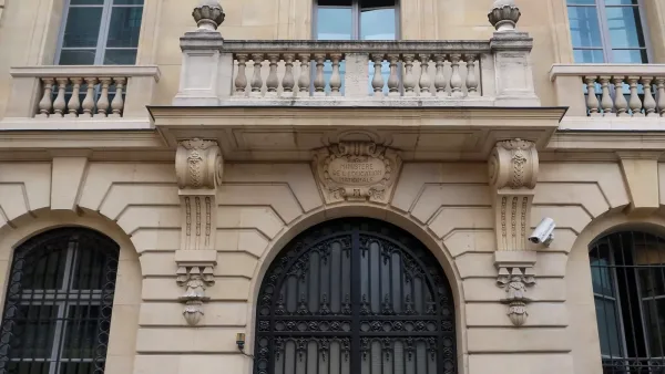 Façade du ministère de l'Éducation nationale à Paris