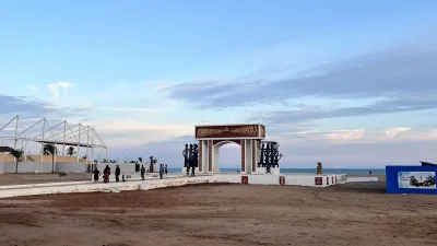 Porte du Non-Retour à Ouidah sur la plage de Ouidah