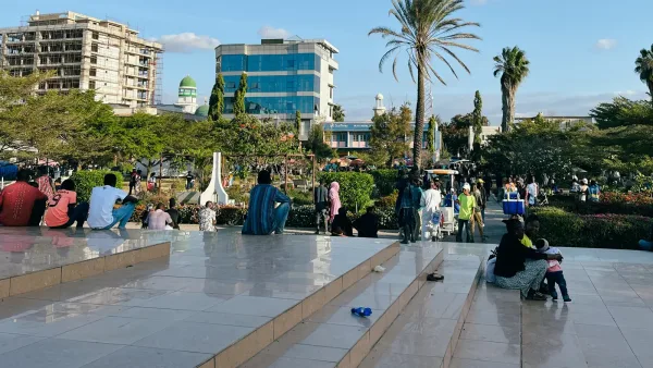 Vue de la place Nyerere a Dodoma, en Tanzanie