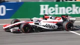 Esteban Ocon au volant de la Haas lors du Grand Prix de Chine 2026