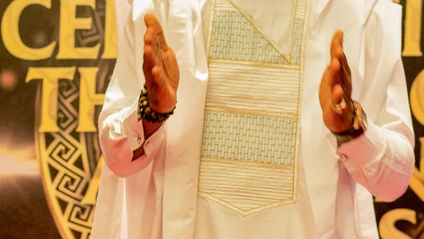 Lateef Adedimeji lors des Africa Movie Academy Awards 2021