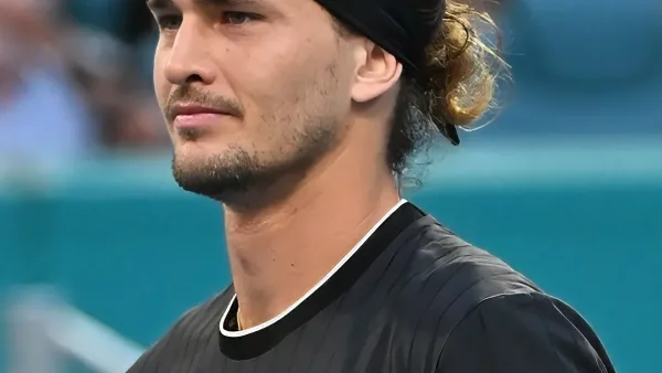 Alexander Zverev sur un court de tennis en 2026