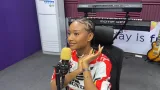 Ayra Starr au micro dans les studios Ultima à Lagos en 2024