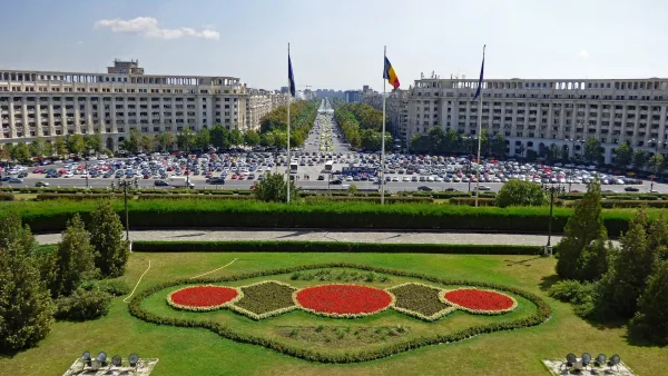 Place de la Constitution à Bucarest