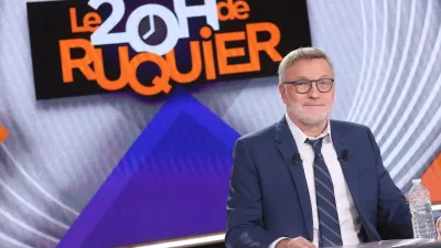 Laurent Ruquier en studio — photo d’archives, sans lien avec son évacuation au Cap-Ferret