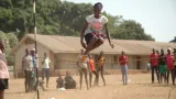 Athlète franchissant une barre au saut en hauteur (illustration)