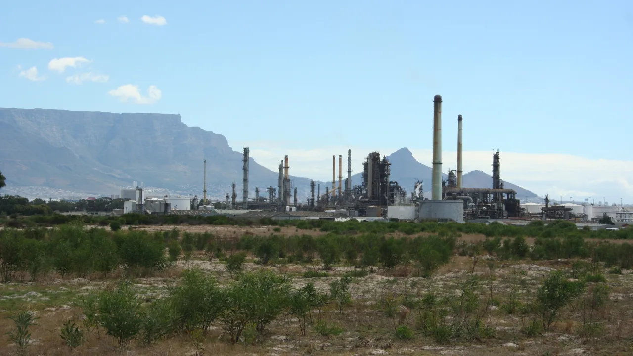 Raffinerie de pétrole au Cap en Afrique du Sud