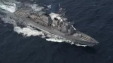 Le destroyer lance-missiles américain USS Ross (DDG-71) en mer